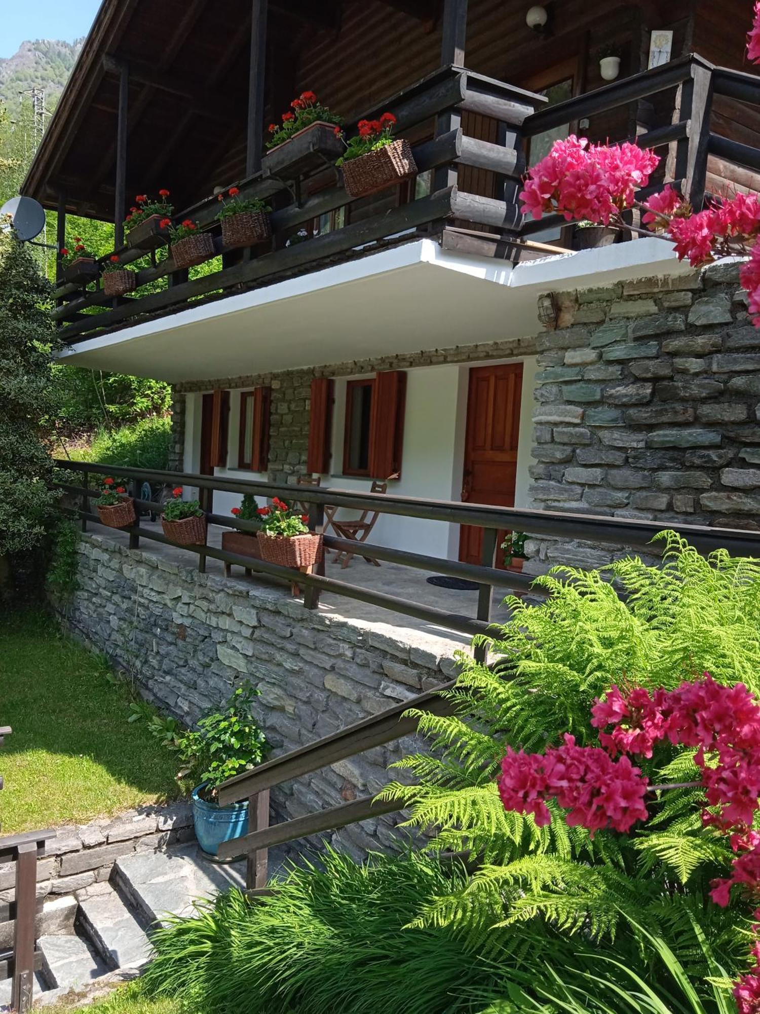 Lo Chalet Bed & Breakfast Pontboset Exterior foto